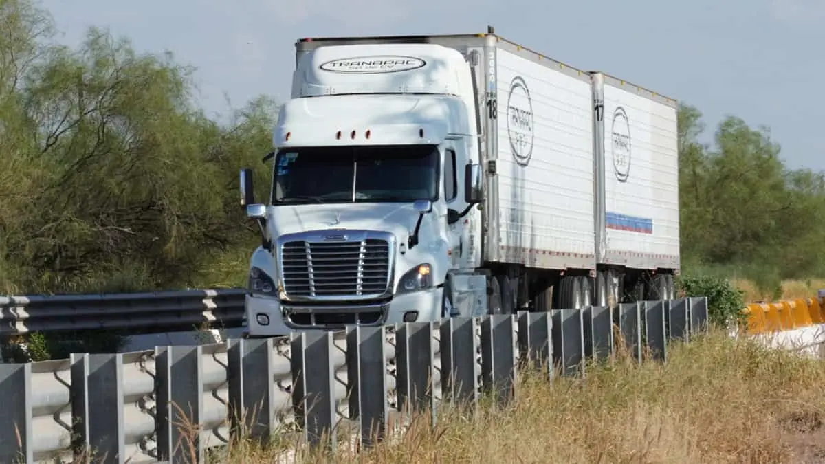 Afectan los bloqueos carreteros a la industria