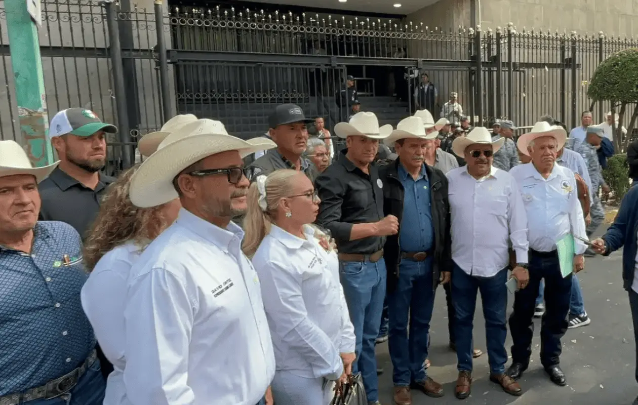 Esta tarde hubo una reunión en la Secretaría de Gobernación a la que asistieron representantes de los transportistas.