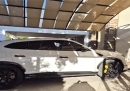 Decomisan camionetas de lujo, armas y drogas durante cateo en Hermosillo