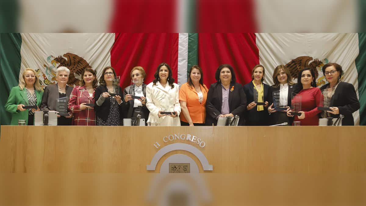 Entregan la Presea Poderío Sonorense