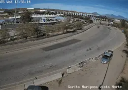 Continúan bloqueos de transportistas y productores en cruce fronterizo de Sonora Continúan bloqueos de transportistas y productores en cruce fronterizo de Sonora