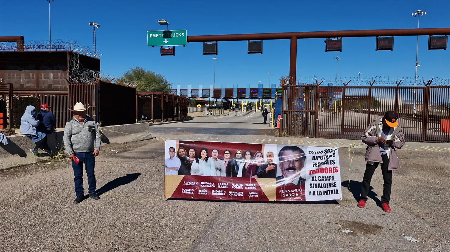 Bloqueo en garita de Mariposa de Nogales