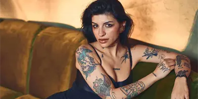 Piden firmas para lograr la "Ley Cazzu", la iniciativa que busca liberar a madres solteras de trámites abusivos Piden firmas para lograr la "Ley Cazzu", la iniciativa que busca liberar a madres solteras de trámites abusivos