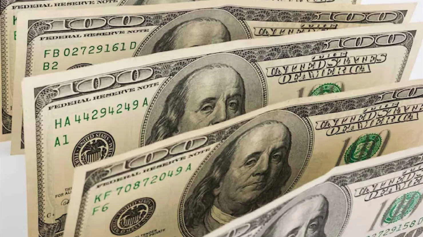 Precio del dólar hoy jueves 27 de noviembre: el peso avanza pese a recorte de previsión económica