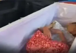 VIDEO | Señora despierta en el ataúd justo antes de ser incinerada; los hechos, en Tailandia
