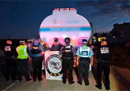 Decomisan tráiler cargado con huachicol al norte de Sonora Decomisan tráiler cargado con huachicol al norte de Sonora