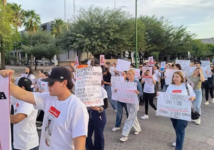 Familiares y amigos marchan por Raymundo Delgadillo
