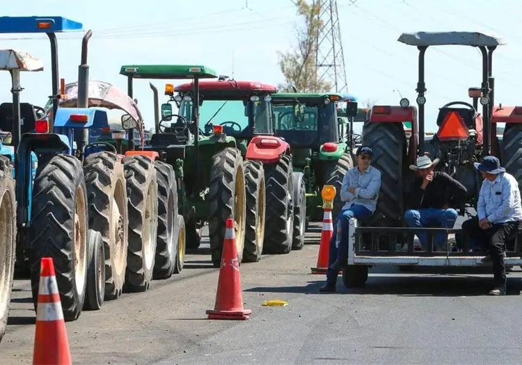 Piden libre tránsito y seguridad en carretera