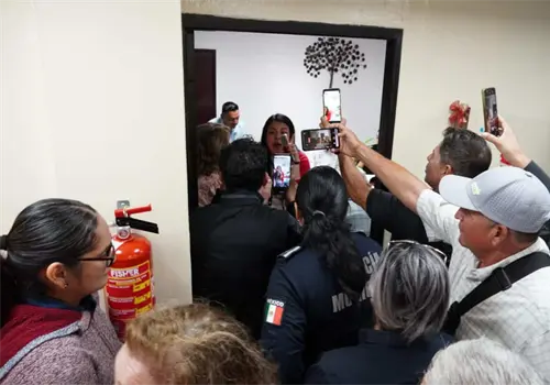 Denuncia empleada agresión física por parte de lideresa