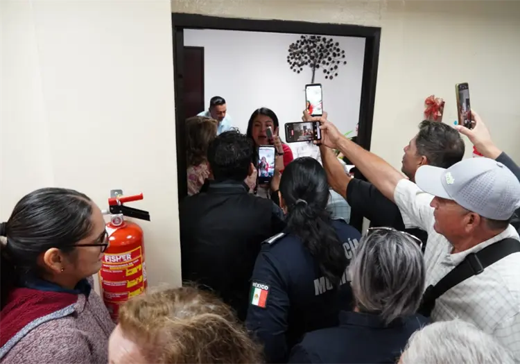 Denuncia empleada agresión física por parte de lideresa