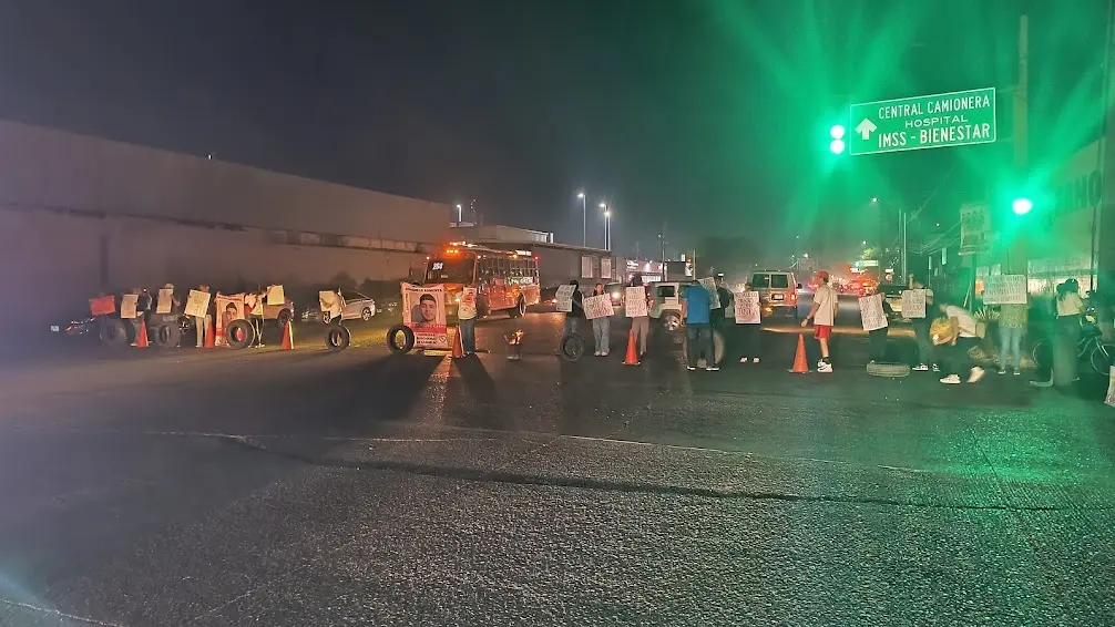 Por cuarto día consecutivo se manifiestan familiares de Raymundo