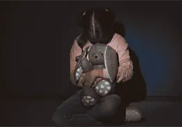 Rescatan a niña de 6 años víctima de maltrato en Azcapotzalco; detienen a la madre