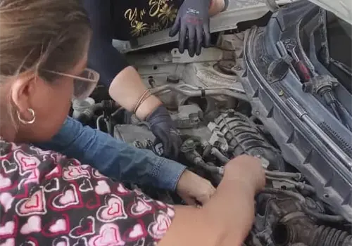 Van por nueva generación de mecánica para mujeres en Obregón