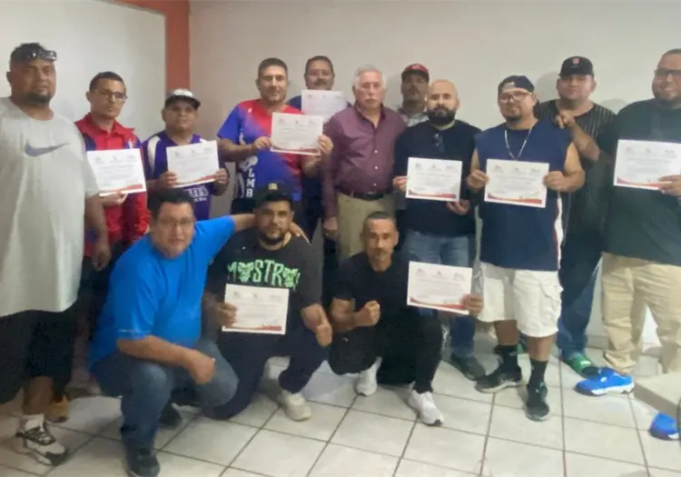 Capacitan a entrenadores y cuerpo técnico de box en Cajeme