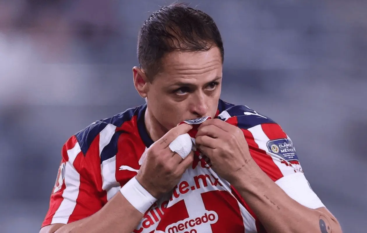 El delantero ha enfrentado críticas y muestras de apoyo tras el fallo del penal ayer en el partido de Guadalajara contra Cruz Azul.