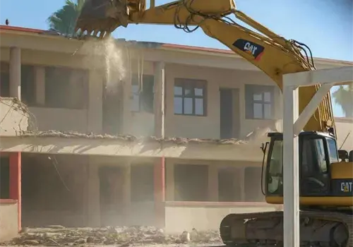 Inicia demolición de la escuela Fausto Topete en Huatabampo