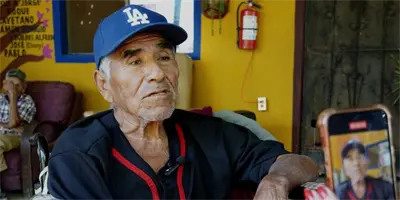 Don Florencio, un anciano en Casa Hogar Mamá Estefana, busca regalos para Navidad
