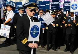 Pilotos mexicanos denuncian contratación ilegal de extranjeros