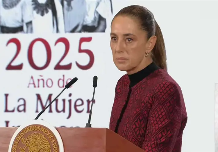 Sheinbaum descarta lavado de dinero en remesas y llama a no criminalizar a migrantes