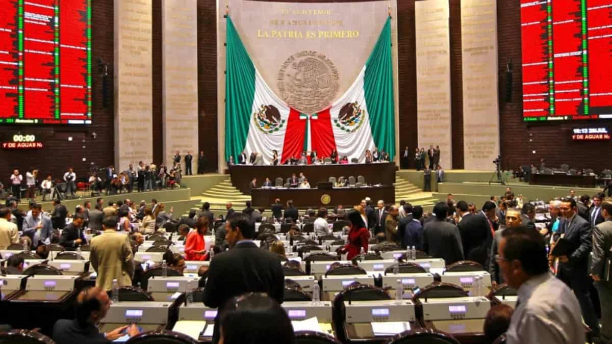 Avanza propuesta para eliminar la brecha salarial en México