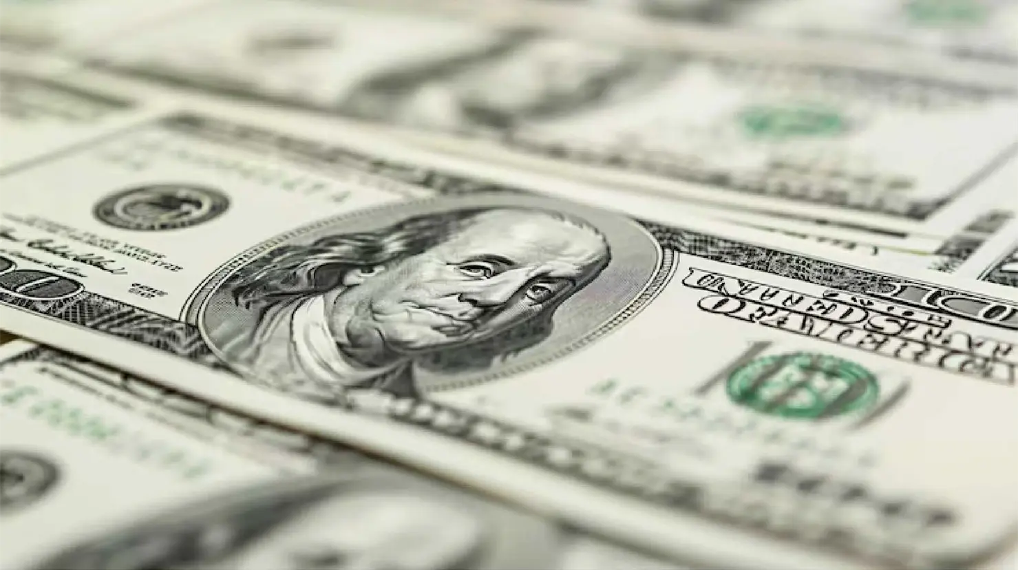 Precio del dólar hoy miércoles 3 de diciembre: El peso avanza ligeramente frente al billete verde