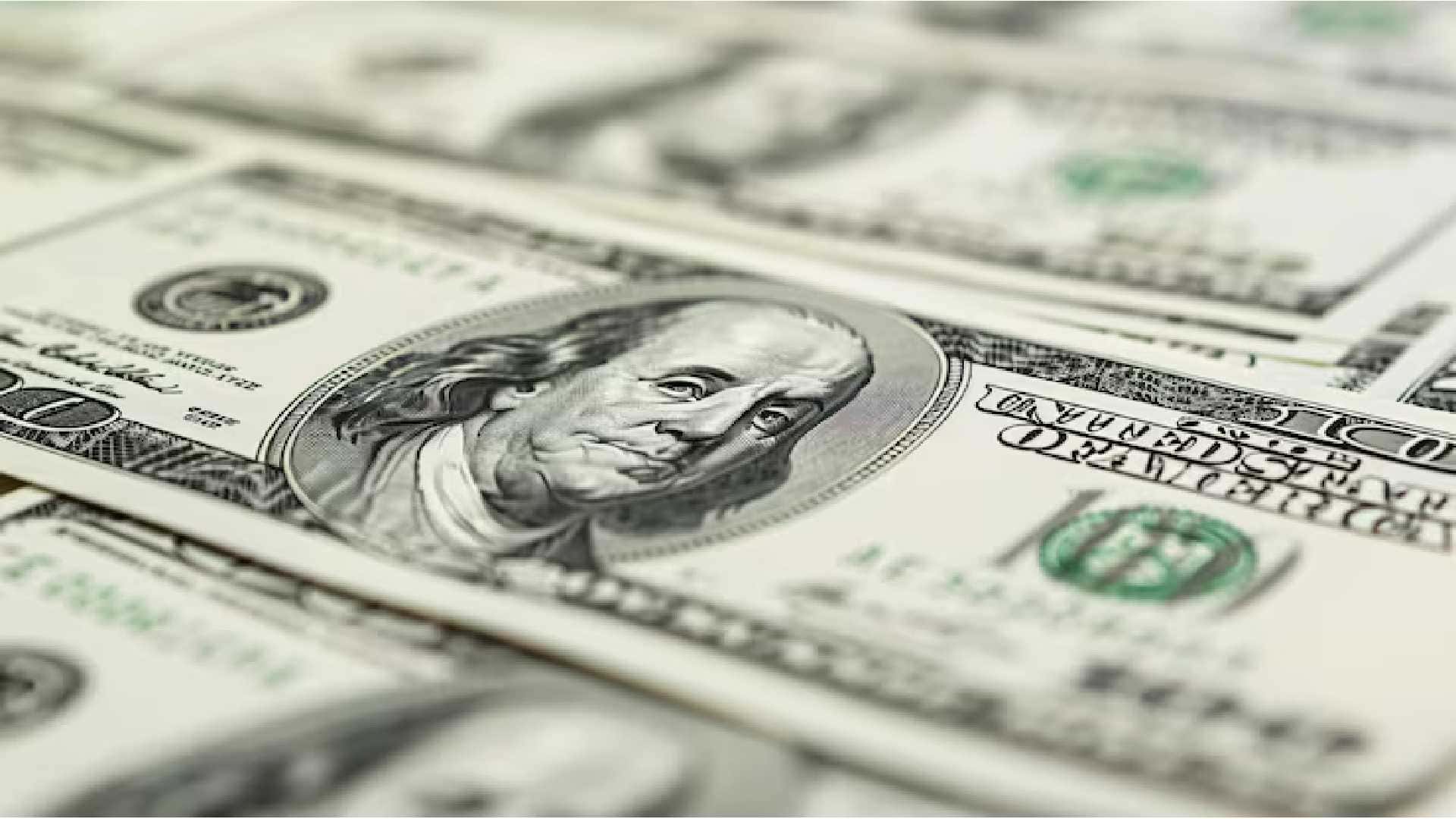 Precio del dólar hoy miércoles 3 de diciembre: El peso avanza ligeramente frente al billete verde