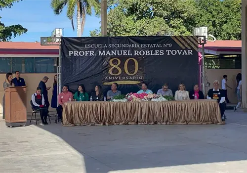 Escuela Secundaria Manuel Robles Tovar cumple 80 años formando profesionistas para Sonora Escuela Secundaria Manuel Robles Tovar cumple 80 años formando profesionistas para Sonora