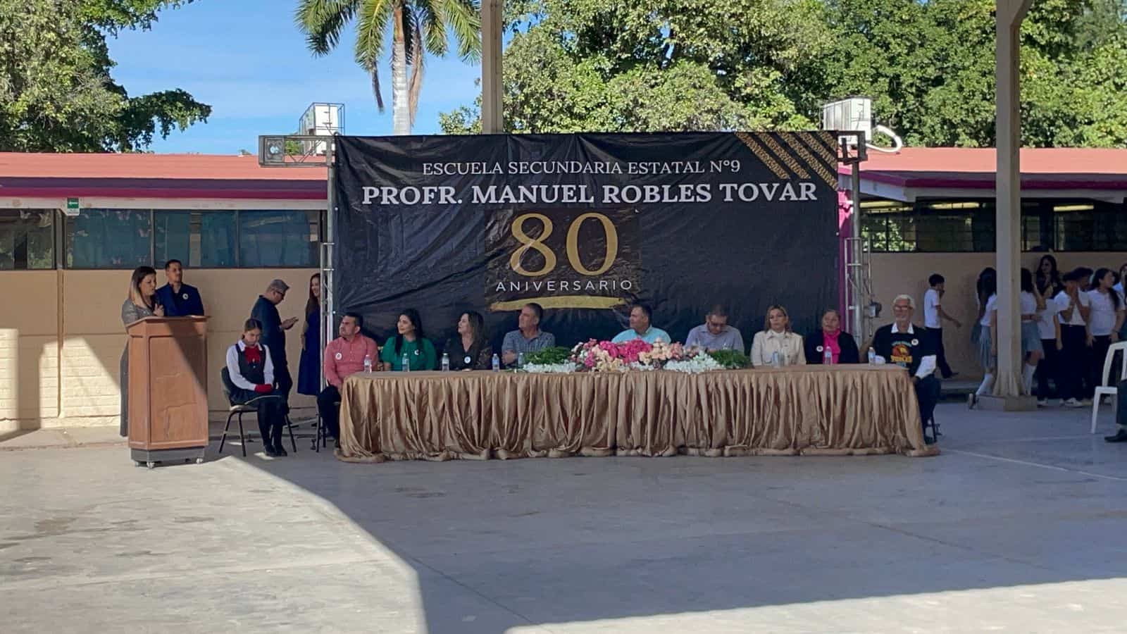 Escuela Secundaria Manuel Robles Tovar cumple 80 años formando profesionistas para Sonora
