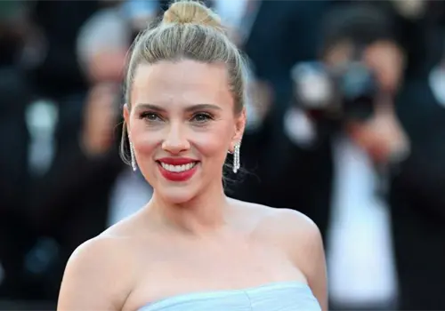 ¿De Marvel a Gotham? Scarlett Johansson podría unirse a The Batman II