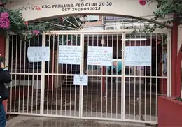 Padres de familia toman primaria en Obregón: Exigen maestro de planta Padres de familia toman primaria en Obregón: Exigen maestro de planta