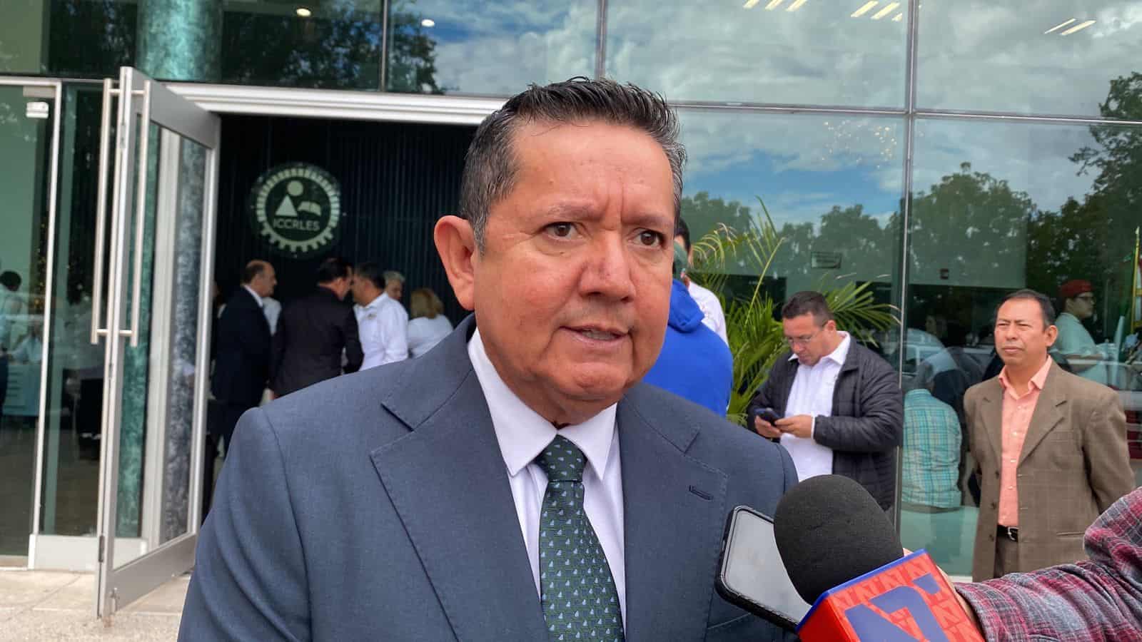 Garantizan pagos y aguinaldo a docentes