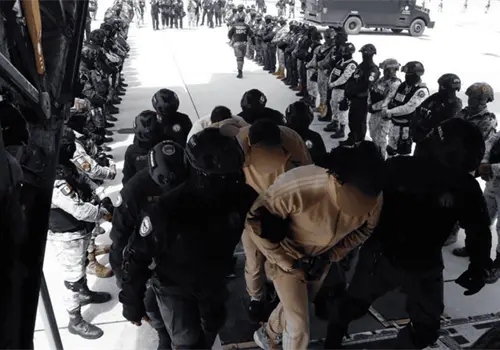 México y EE. UU. negocian tercera entrega de capos, según WSJ