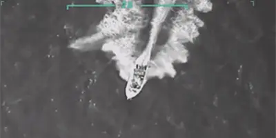 Barco atacado por EE.UU. iba a transferir drogas rumbo a Surinam, revela almirante