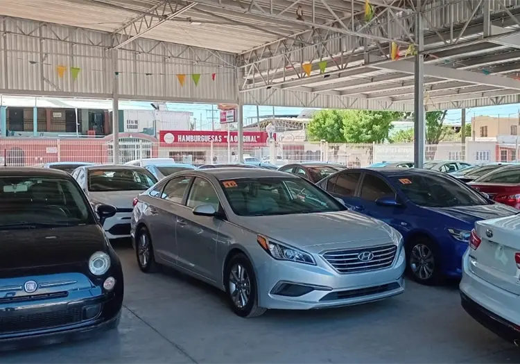 Exhorta a no arriesgar comprando carros por internet