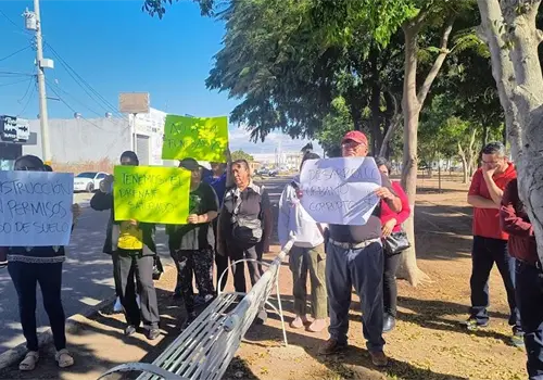 Vecinos del bulevar Ramírez se manifiestan ante fallas de drenaje y encharcamientos Vecinos del bulevar Ramírez se manifiestan ante fallas de drenaje y encharcamientos