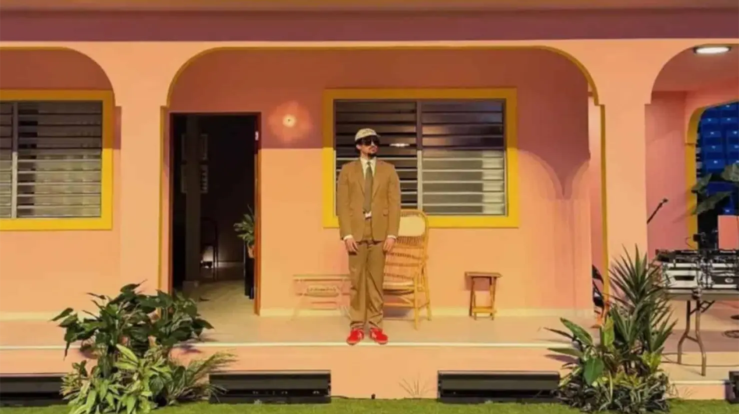 Ocesa ofrece reembolsos ante las quejas por "La Casita" en los conciertos de Bad Bunny