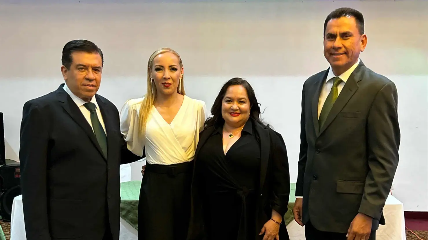 Destacan a la Doctora Nancy Vanessa Camacho Rivera en el Día del Administrador 2025