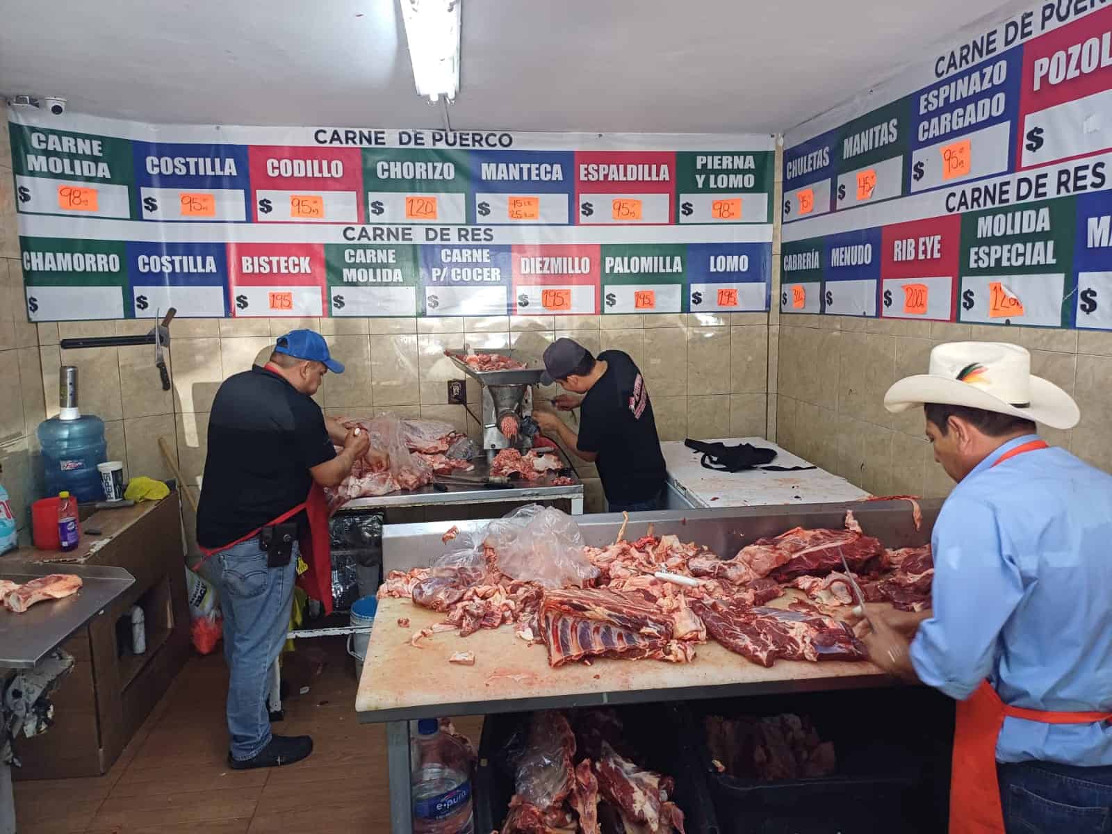 Prevén suban precios de productos cárnicos