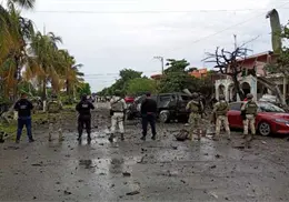 FGR inicia investigación por explosión en Michoacán; Marina despliega operativo aéreo FGR inicia investigación por explosión en Michoacán; Marina despliega operativo aéreo