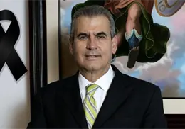 Político muere a los 64 años, su familia confirma el fallecimiento tras semanas de lucha médica Político muere a los 64 años, su familia confirma el fallecimiento tras semanas de lucha médica