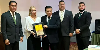 Destacan a la Doctora Nancy Vanessa Camacho Rivera en el Día del Administrador 2025