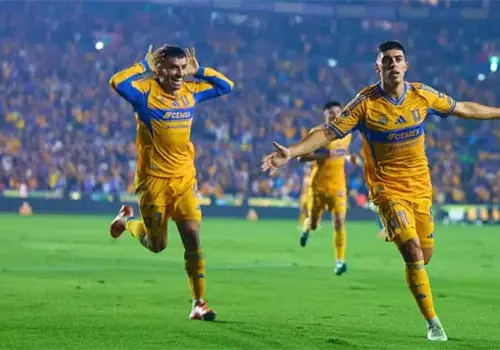 Tigres vence a Cruz Azul para enfrentar a Toluca en la gran Final de la Liga MX Tigres vence a Cruz Azul para enfrentar a Toluca en la gran Final de la Liga MX