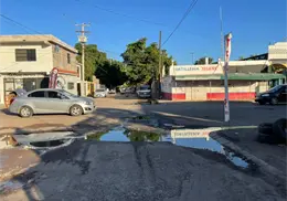 Solicitan reparación de calle Venecia Solicitan reparación de calle Venecia