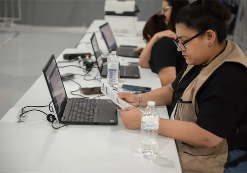 IEE analiza uso de urnas electrónicas