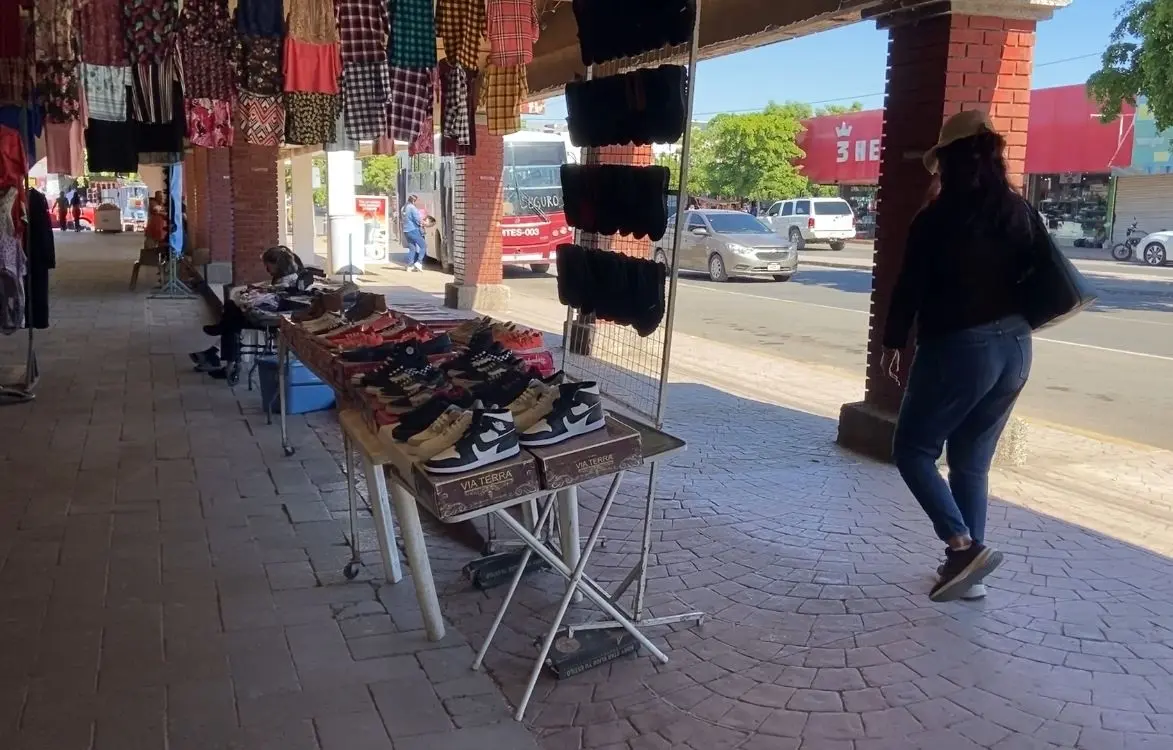 Locatarios del Mercado con ventas irregulares