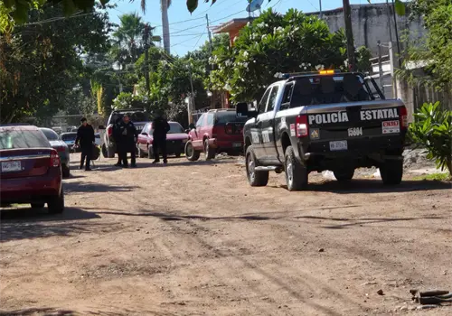 Disparan contra padre e hijo en la colonia Sonora de Ciudad Obregón Disparan contra padre e hijo en la colonia Sonora de Ciudad Obregón