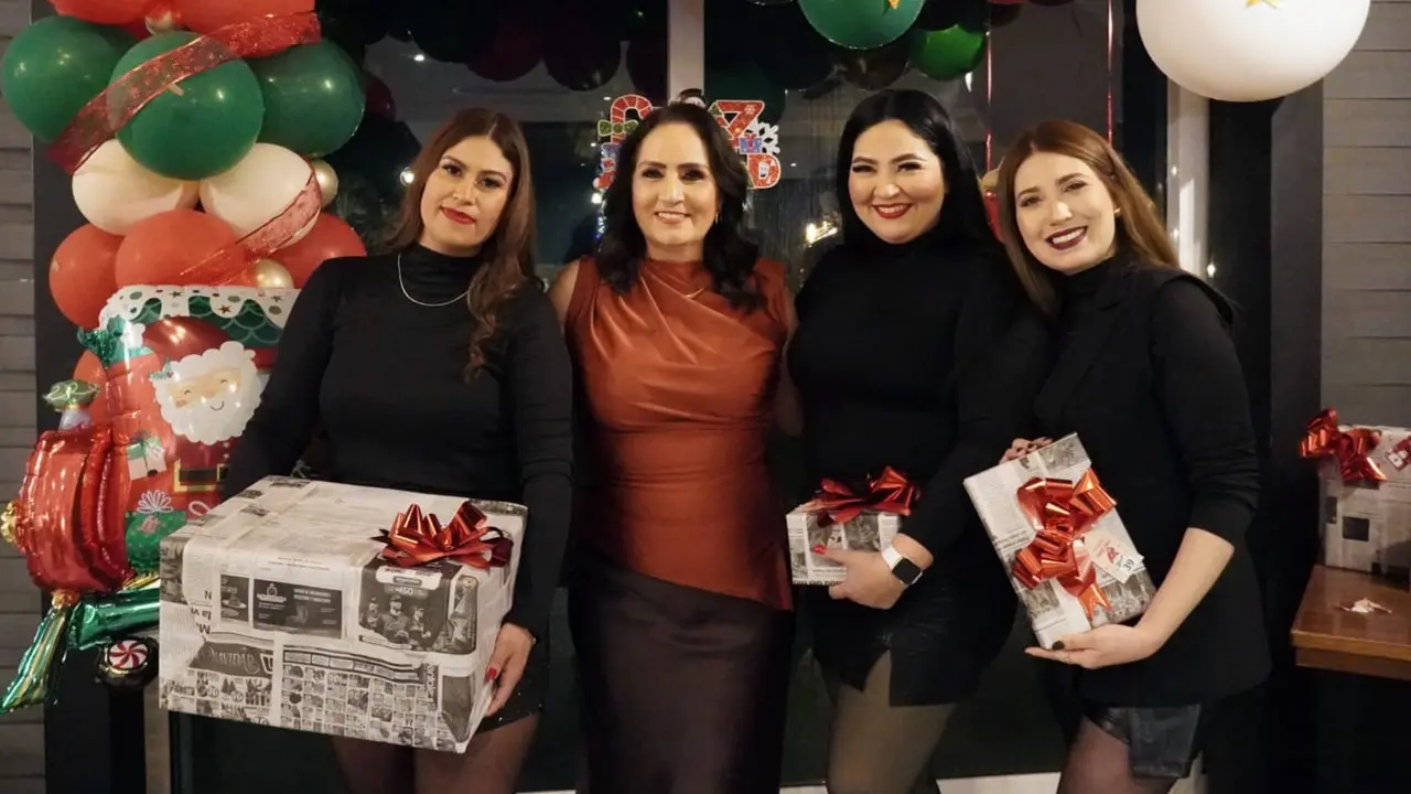 Gran celebración en Diario del Yaqui: Posada navideña llena de música y reconocimientos