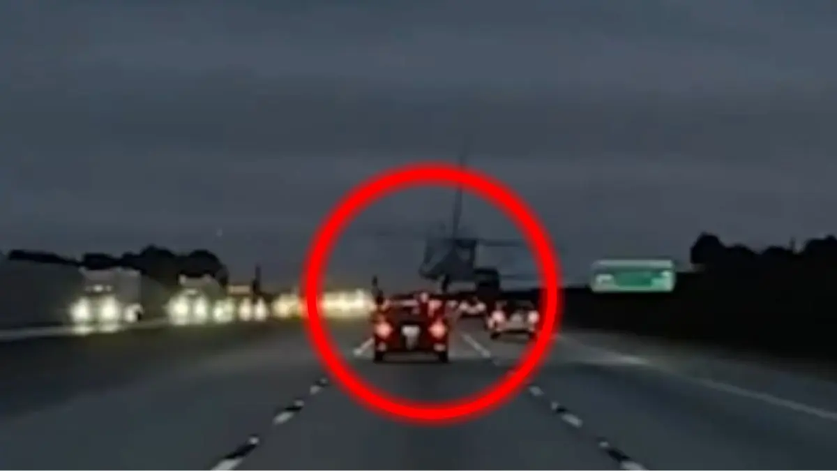 Avión se desploma y aterriza sobre carro en autopista de florida