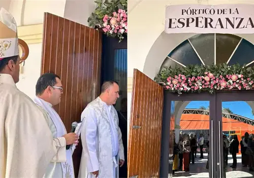 Inaugura obispo Felipe Pozos Lorenzini Pórtico de la Esperanza Inaugura obispo Felipe Pozos Lorenzini Pórtico de la Esperanza