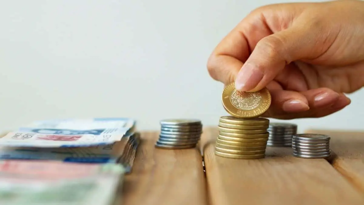 Representa el aguinaldo anual y el monto sujeto o no a impuestos según lo establecido por la Ley del ISR.